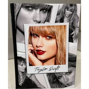 Taylor Swift Spotlight On A Legend Book NEW